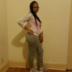 Meet your Posher, Shay